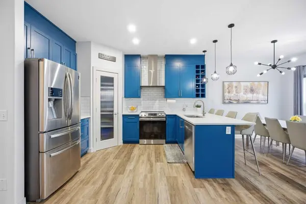 107 Everwoods PARK SW, Calgary, AB T2Y 0G3