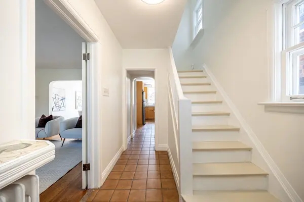 165 Divadale DR, Toronto C11, ON M4G 2P5