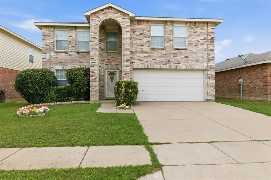 9104 Cheswick Drive, Fort Worth, TX 76123