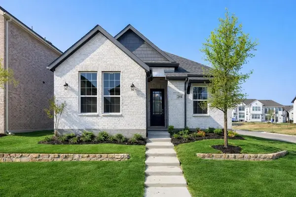 204 Golden Run Drive, Fate, TX 75189