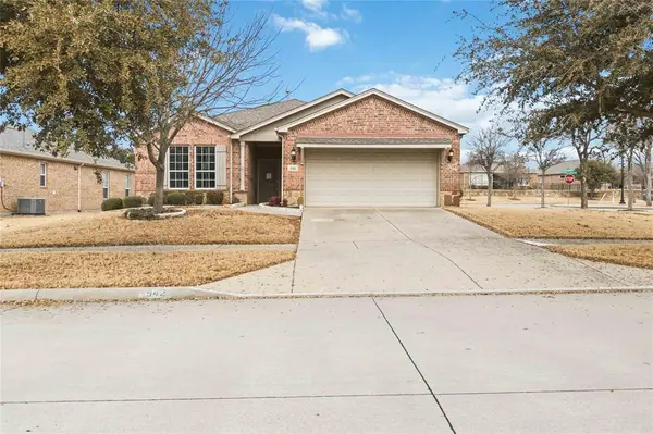 942 Carrington Greens Drive, Frisco, TX 75036