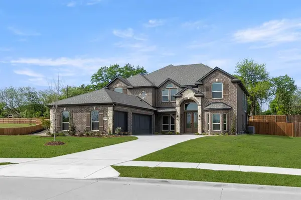 1115 Willow Lake Drive, Desoto, TX 75115