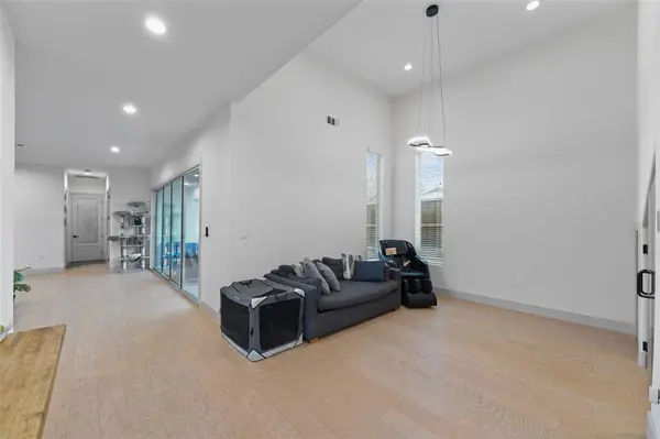 6715 Tyree Street, Dallas, TX 75209