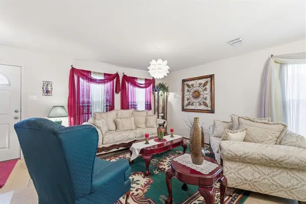 9104 Cheswick Drive, Fort Worth, TX 76123