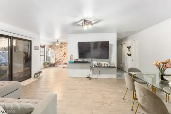 660-672 N Broad St #8, Elizabeth City, NJ 07208