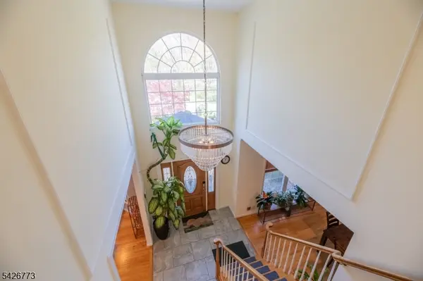 66 Green Valley Dr, Warren Twp., NJ 07059