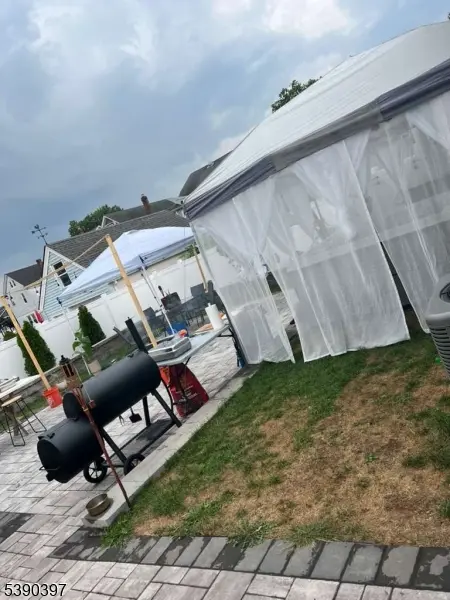 505 Knopf St, Linden City, NJ 07036