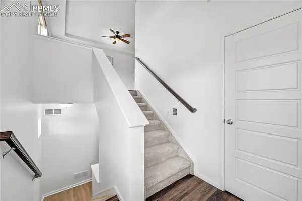 9414 Timberlake LOOP, Colorado Springs, CO 80927