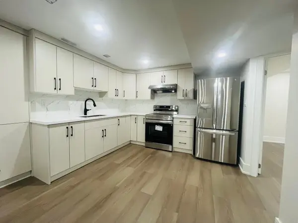 28 Fishlock ST, Ajax, ON L1Z 1G3