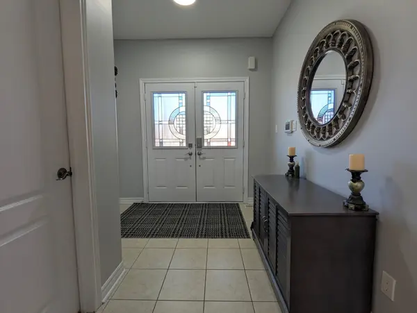 31 Connaught LN, Barrie, ON L4M 0A6