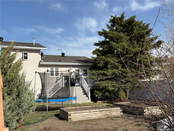 52 Harrigan CRESCENT, Maple Creek, SK S0N 1N0