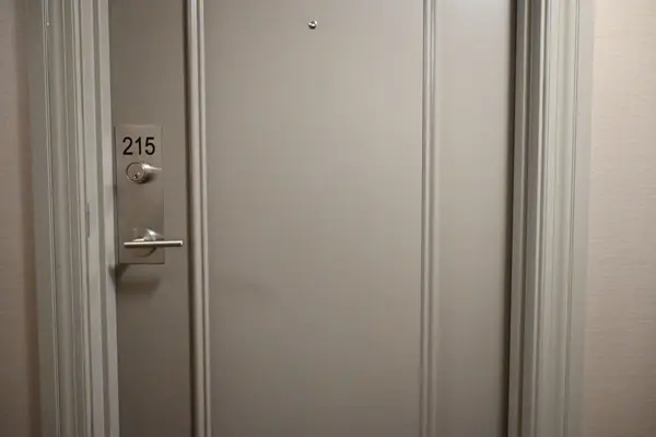 60 Heintzman ST #215, Toronto W02, ON M6P 5A1