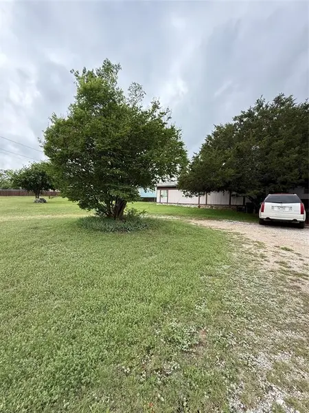 912 Mojave Trail, Granbury, TX 76048