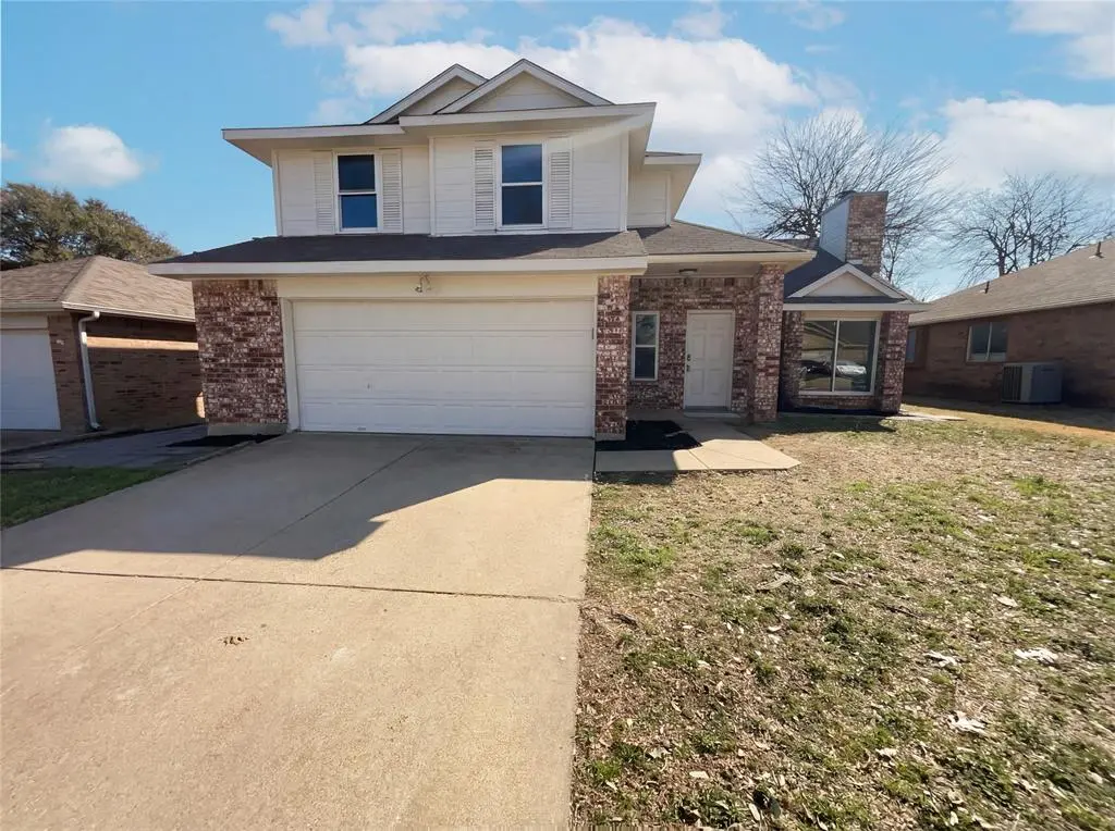 8321 Cloverglen Lane, Fort Worth, TX 76123