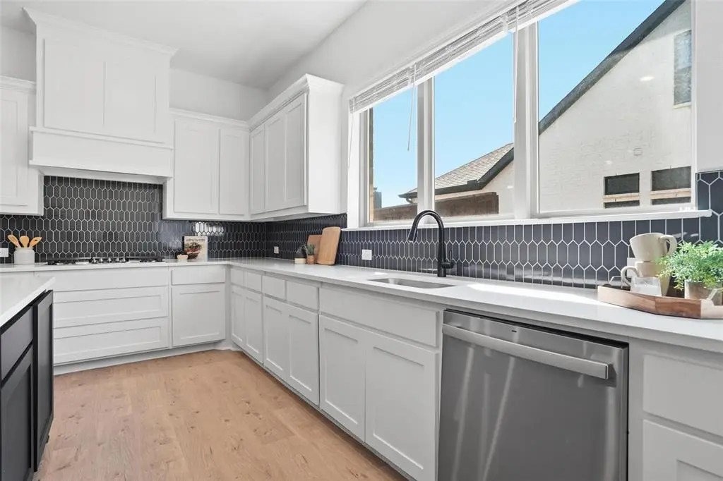 513 Fieldstone Lane, Haslet, TX 76052