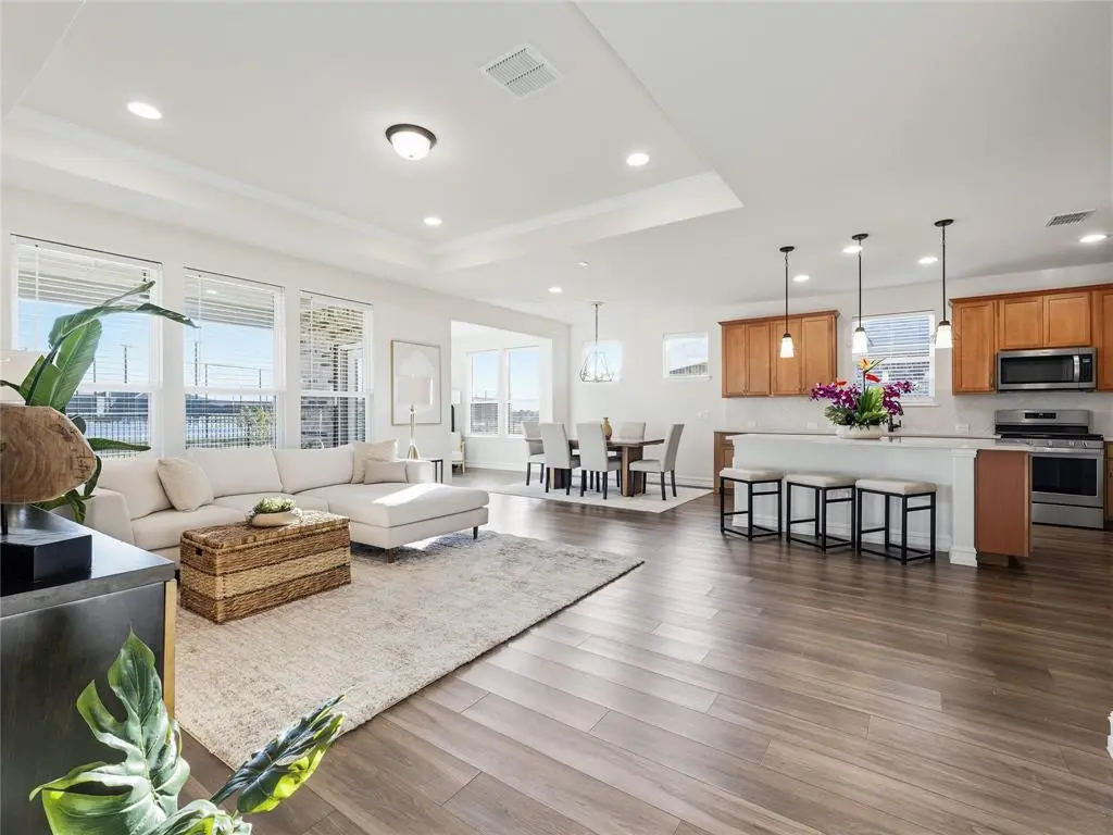 948 Memorial Drive, Little Elm, TX 76227