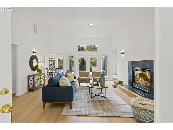 23921 SE Muddy LN, Sandy, OR 97055