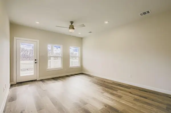 320 Sun Harvest Drive, Royse City, TX 75189