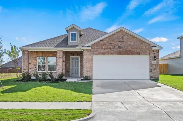 1048 Miraverde Trail, Crowley, TX 76036