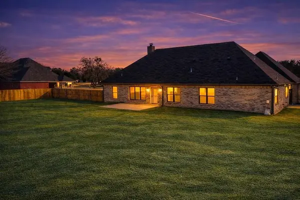 25 Pear tree Lane, Collinsville, TX 76233