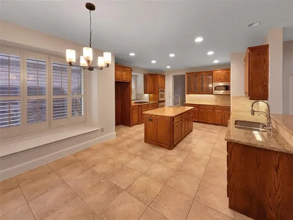 913 Clack Drive, Garland, TX 75044