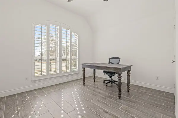 10524 Oates Branch Lane, Fort Worth, TX 76126