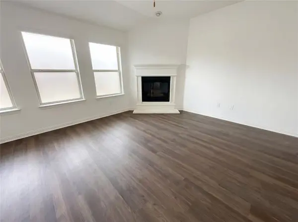 8400 High Garden Street, Fort Worth, TX 76123