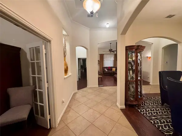 613 Buelwood Court, Desoto, TX 75115