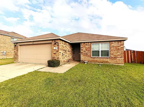 238 Willow Creek Lane, Terrell, TX 75160
