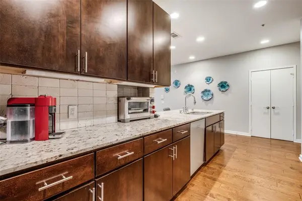 4319 Bowser Avenue #204, Dallas, TX 75219