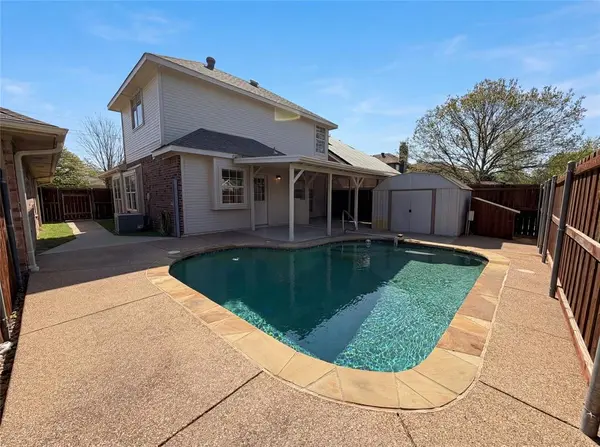 954 S Old Orchard Lane, Lewisville, TX 75067