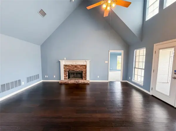 4014 Fm 664, Waxahachie, TX 75167