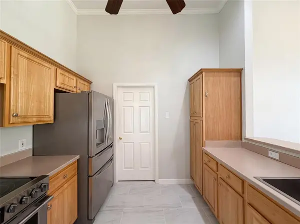 416 Fossil Rock Drive, Azle, TX 76020