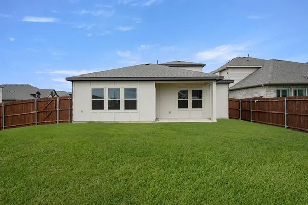 6737 Rosby Avenue, Fort Worth, TX 76123