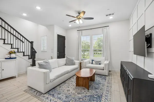 1467 Perrin Lane, Farmers Branch, TX 75234