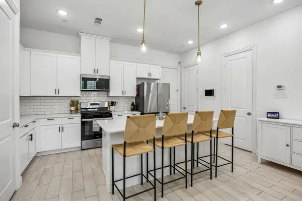 1467 Perrin Lane, Farmers Branch, TX 75234