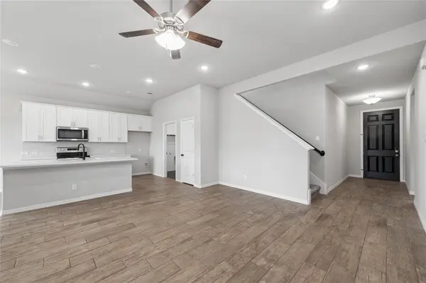 535 Hillcrest Circle, Justin, TX 76247