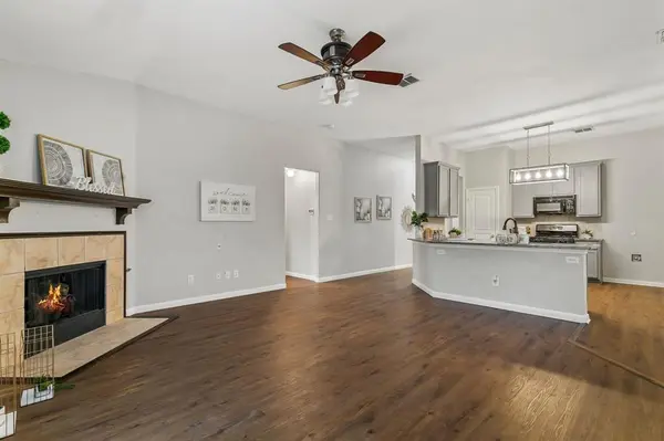 2832 Evening Mist Drive, Little Elm, TX 75068