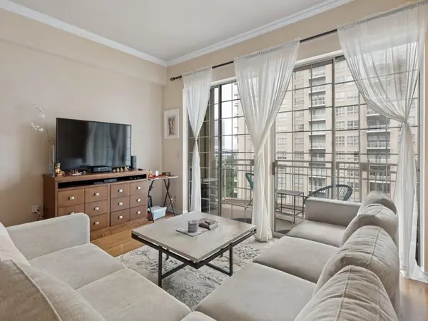 3225 Turtle Creek Boulevard #943, Dallas, TX 75219