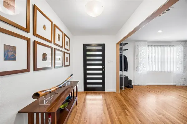 804 S Weatherred Drive, Richardson, TX 75080