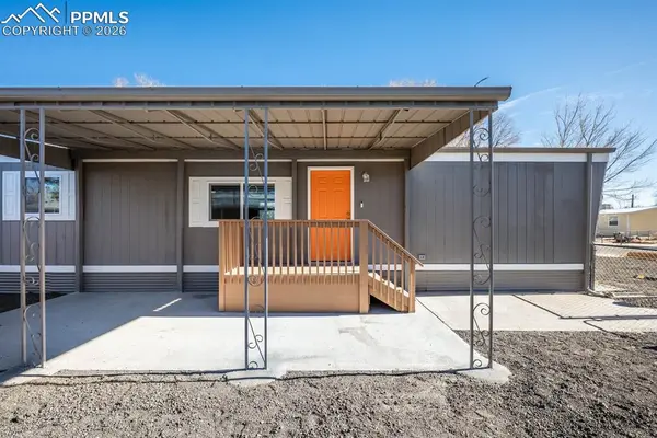 2415 Alia CT, Pueblo, CO 81004