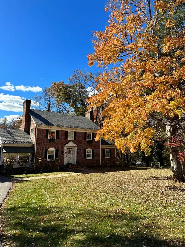 4625 Locksview RD, Lynchburg, VA 24503