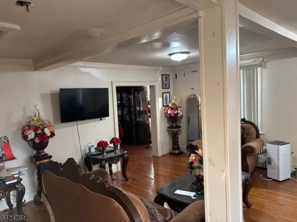 20 Whittlesey Ave, West Orange Twp., NJ 07052