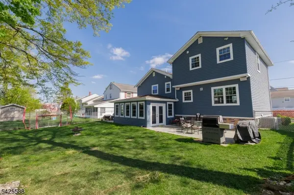 27 Schuyler Dr, Clark Twp., NJ 07066