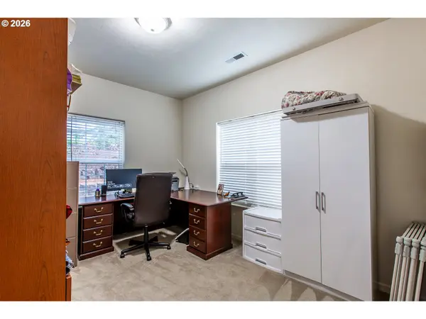 2737 HALLMARK LN, Eugene, OR 97405