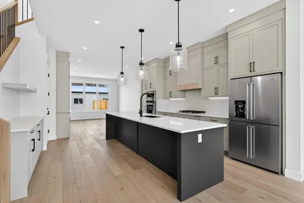 1137 41 ST SW, Calgary, AB T3C 1X5