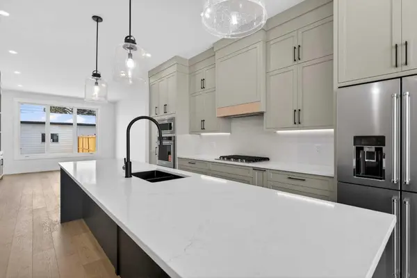 1137 41 ST SW, Calgary, AB T3C 1X5