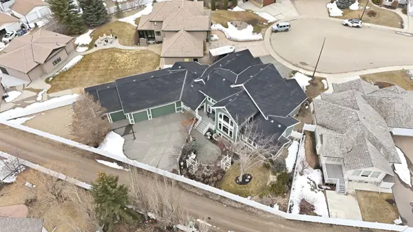 31 Ashley Close, Red Deer, AB T4R 2X3