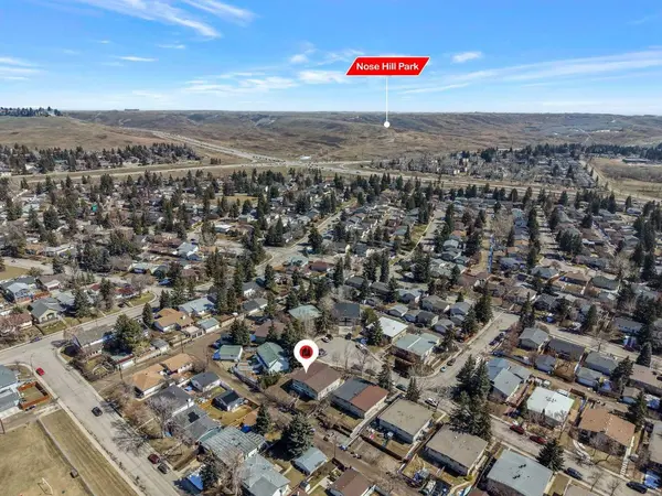 55 Dalton Bay NW, Calgary, AB T3A 1H7