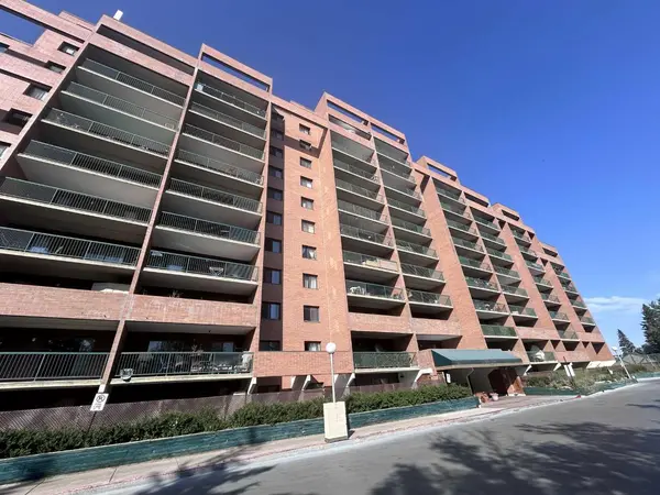 5204 Dalton DR NW #806, Calgary, AB T3A 3H1